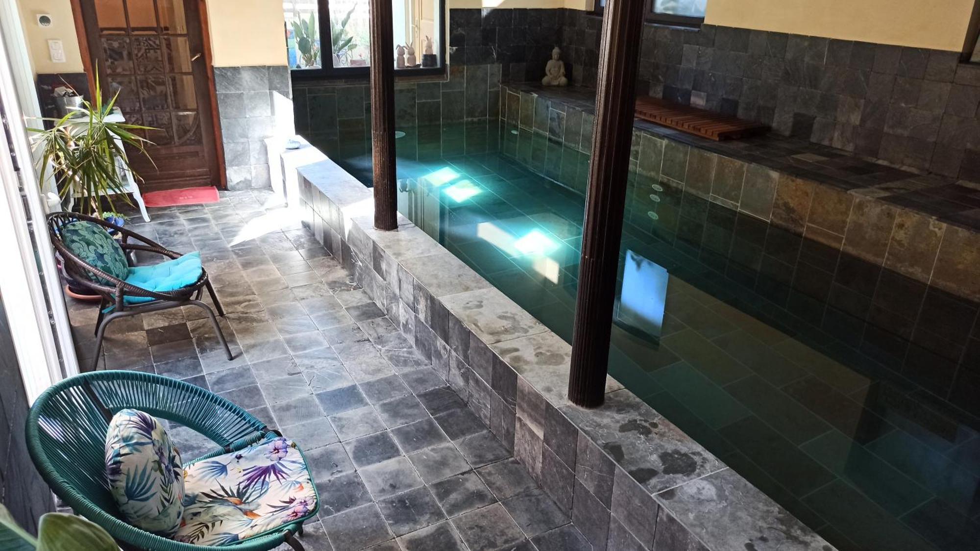 Chambre D'Hotes La Grenade Bleue ปงส์ ภายนอก รูปภาพ