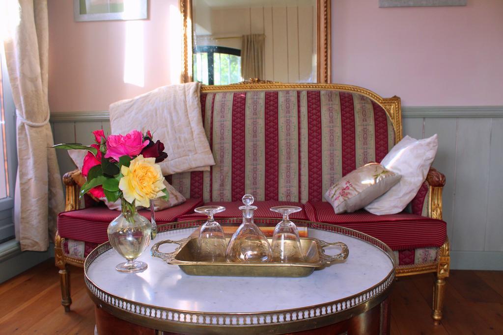 Chambre D'Hotes La Grenade Bleue ปงส์ ภายนอก รูปภาพ